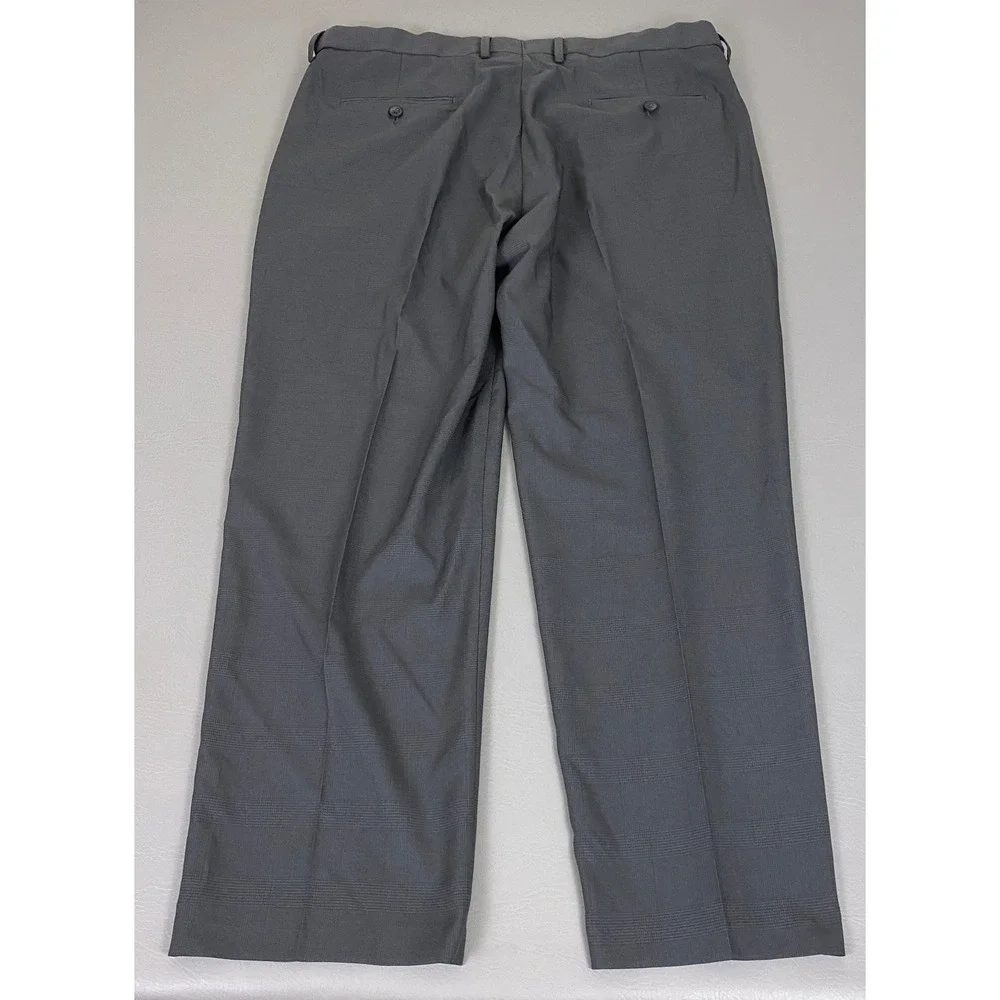 Haggar Premium Dress Pants Men's Size 38x29 Comfort Classic Fit Gray Plaid